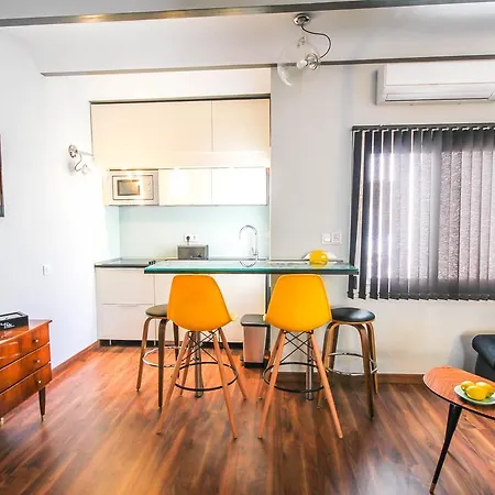 L'appartement, Luxury *